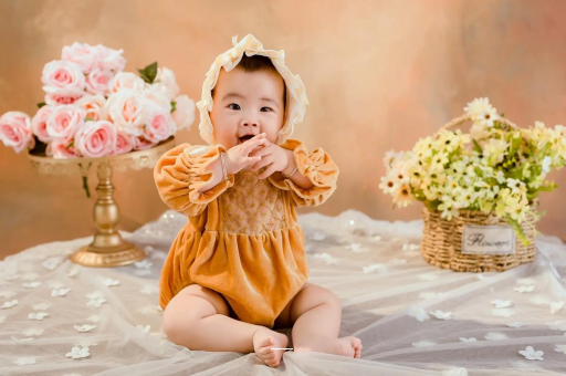 寿光四个月宝宝放屁很臭